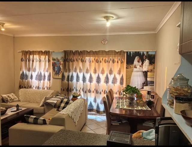 2 BEDROOM PROPERTY TO RENT IN MOOIKLOOF RIDGE ESTATE